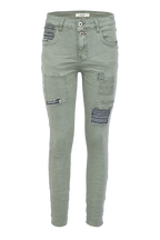 Jewelly Damen Stretch Boyfriend Jeans -  Patches Aufnäher - Five-Pocket im Crash-Look