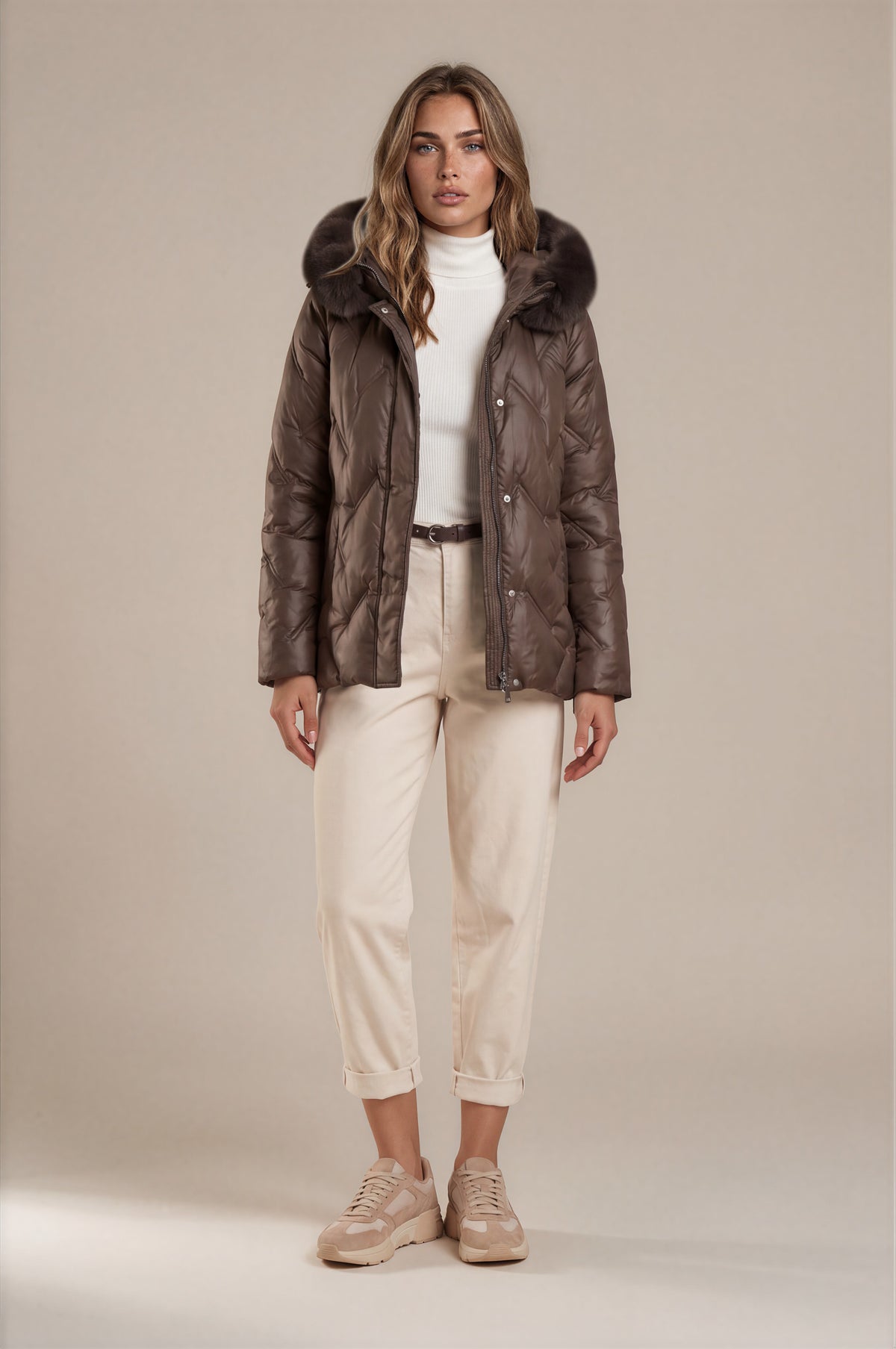 Steppjacke mit Kunstfell-Kapuze