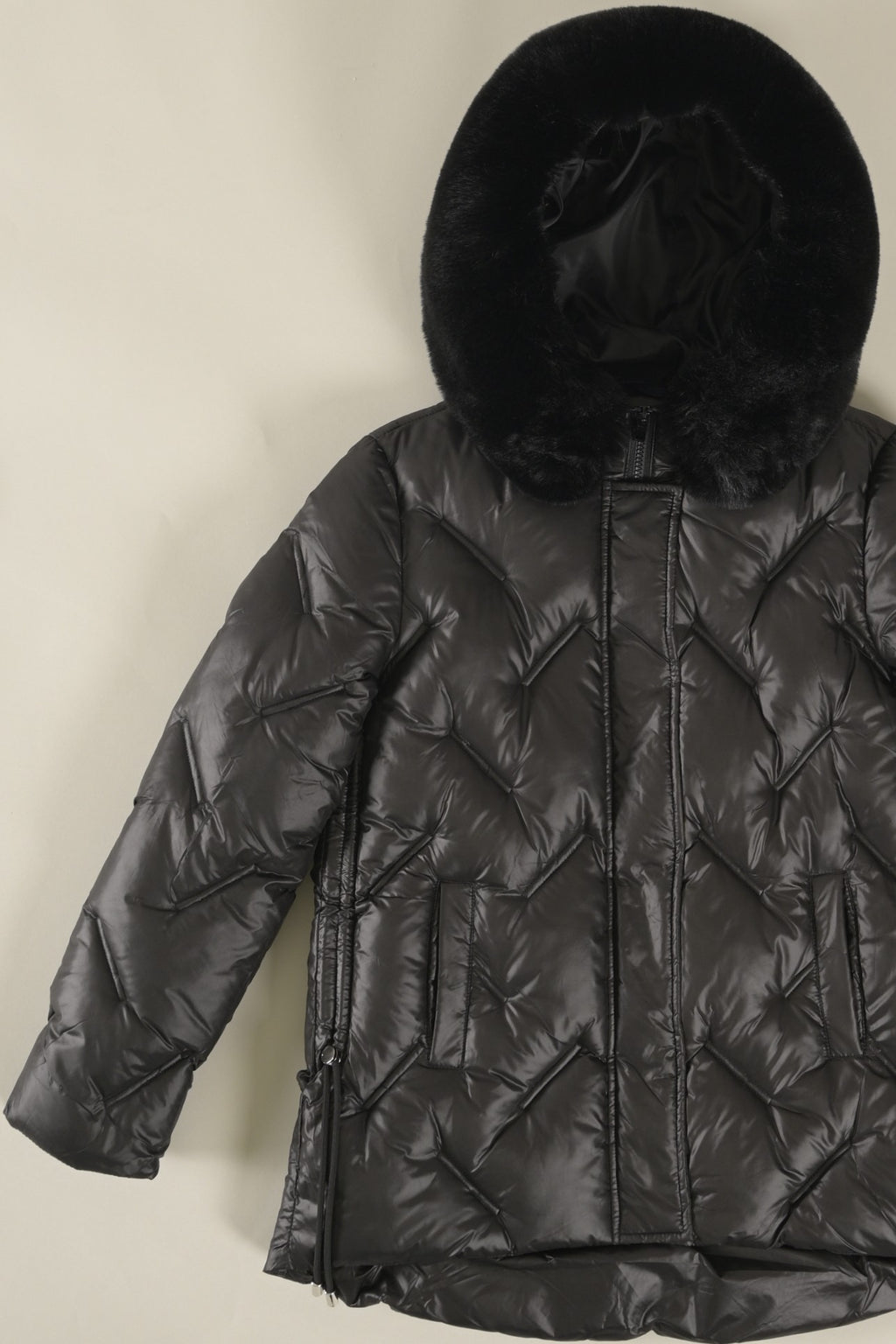 Steppjacke mit Kunstfell-Kapuze