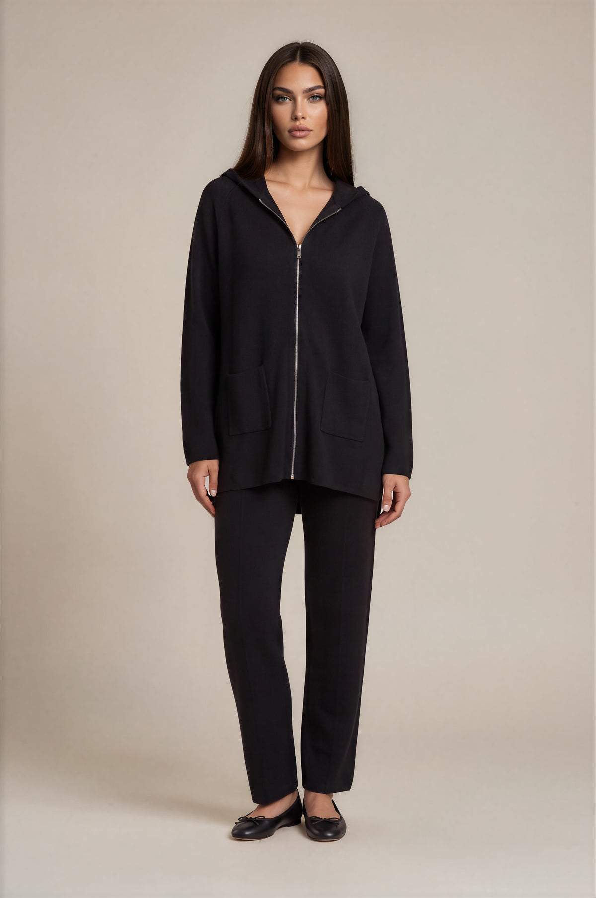 Long-Strickjacke mit Kapuze und Reißverschluss
