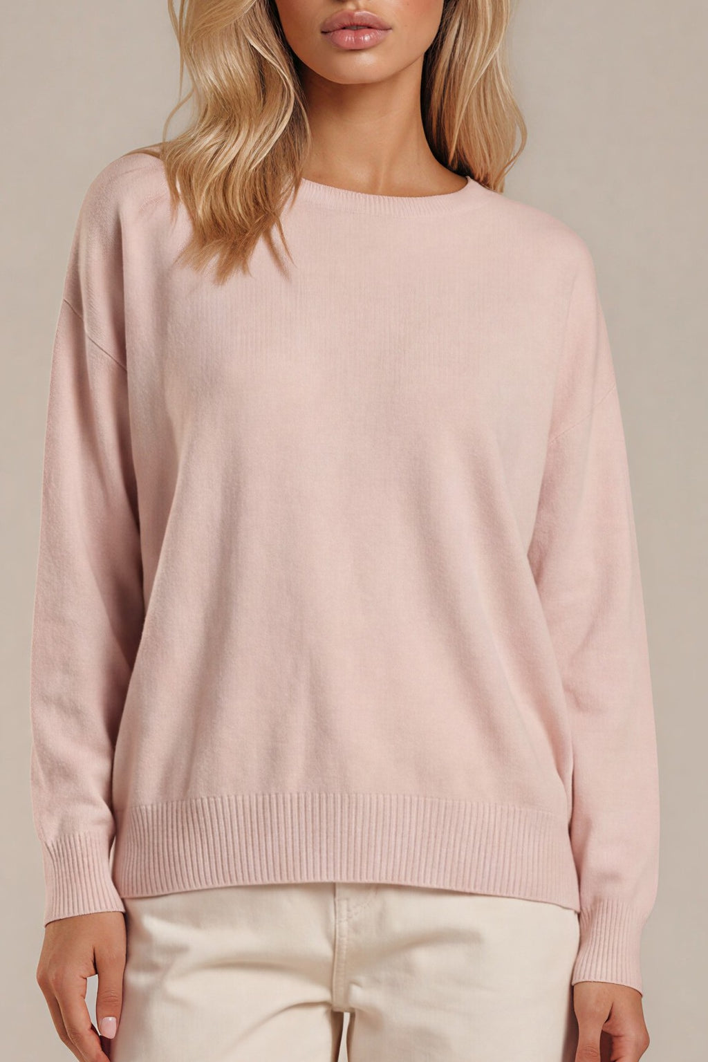 Feinstrickpullover mit Rundhalsausschnitt