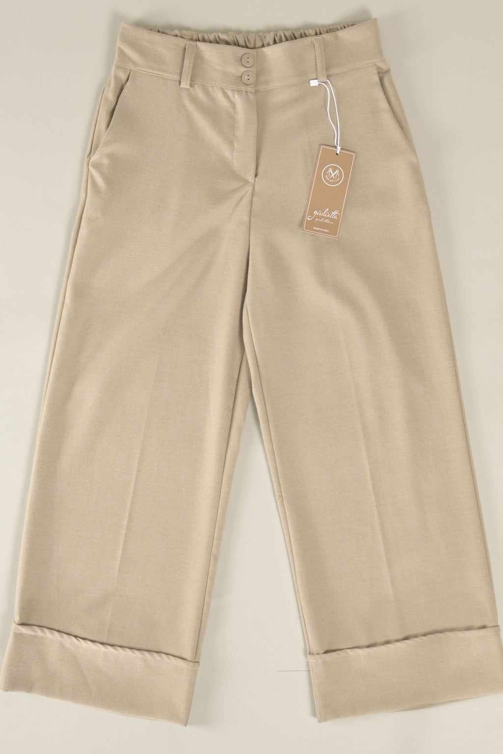 Weite Stoffhose mit Umschlag