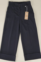 Weite Stoffhose mit Umschlag