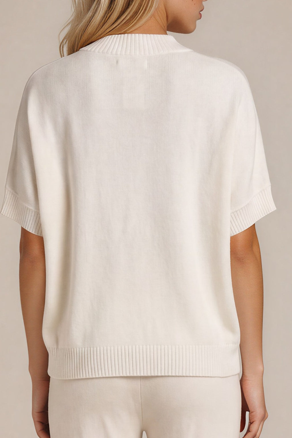 Kurzarm-Strickpullover mit Stehkragen