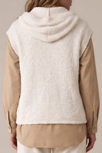 Teddy-Strickweste mit Kapuze