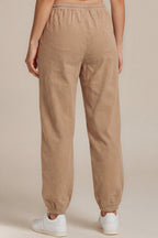 Jogger-Hose mit Nieten-Details