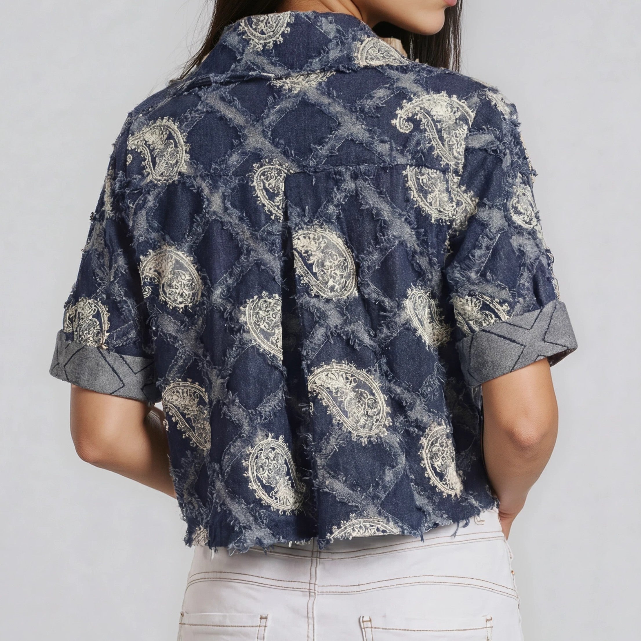 Kurzarm-Bluse im Denim-Look