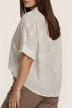 Weiße Bestickte Bluse mit floralem Muster
