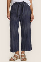 Elegante Culotte-Hose mit Nadelstreifen