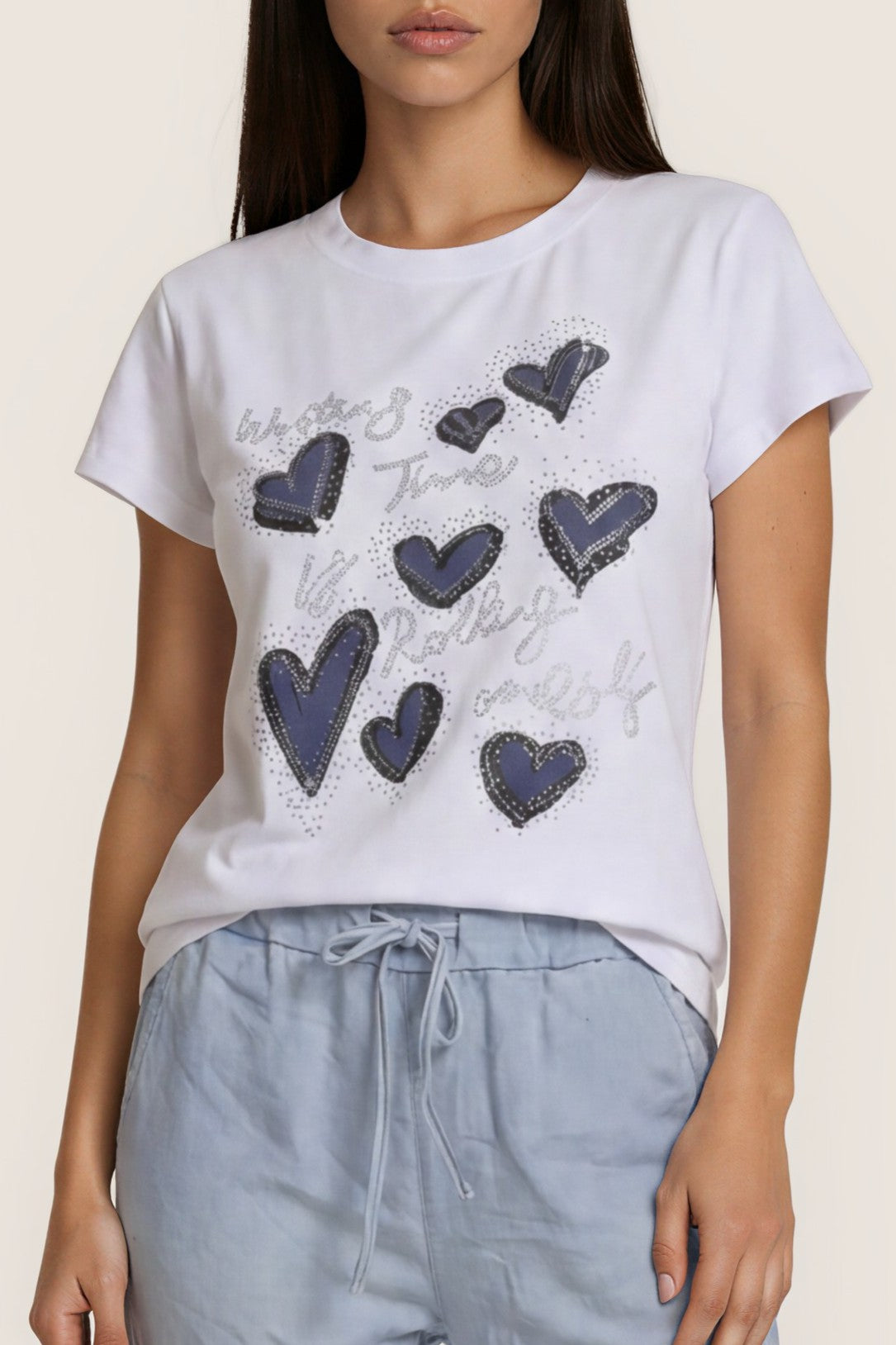 T-Shirt mit Herz-Print & Strassdetails