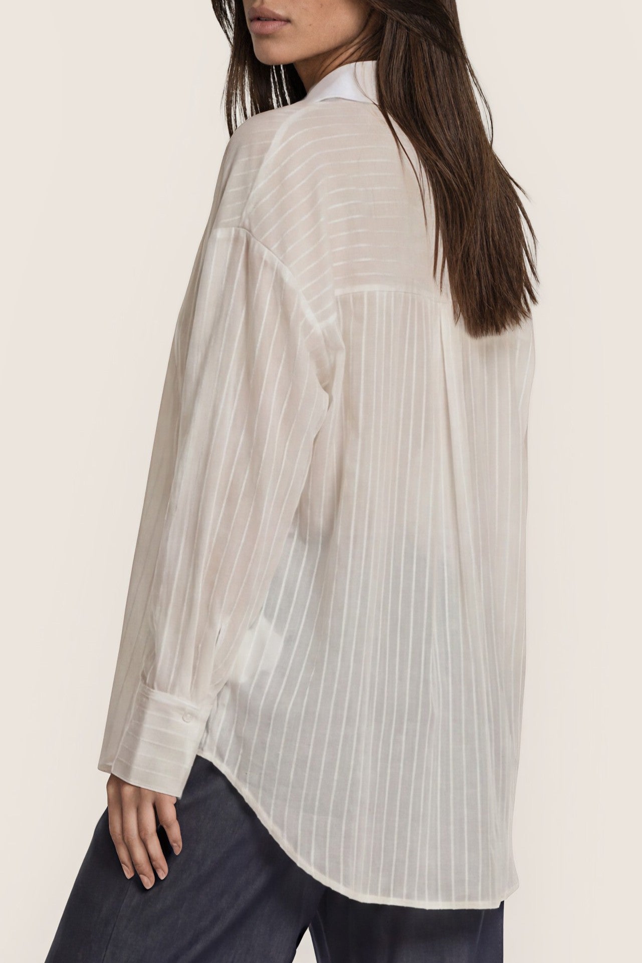 Transparente Streifenbluse im Oversize-Look