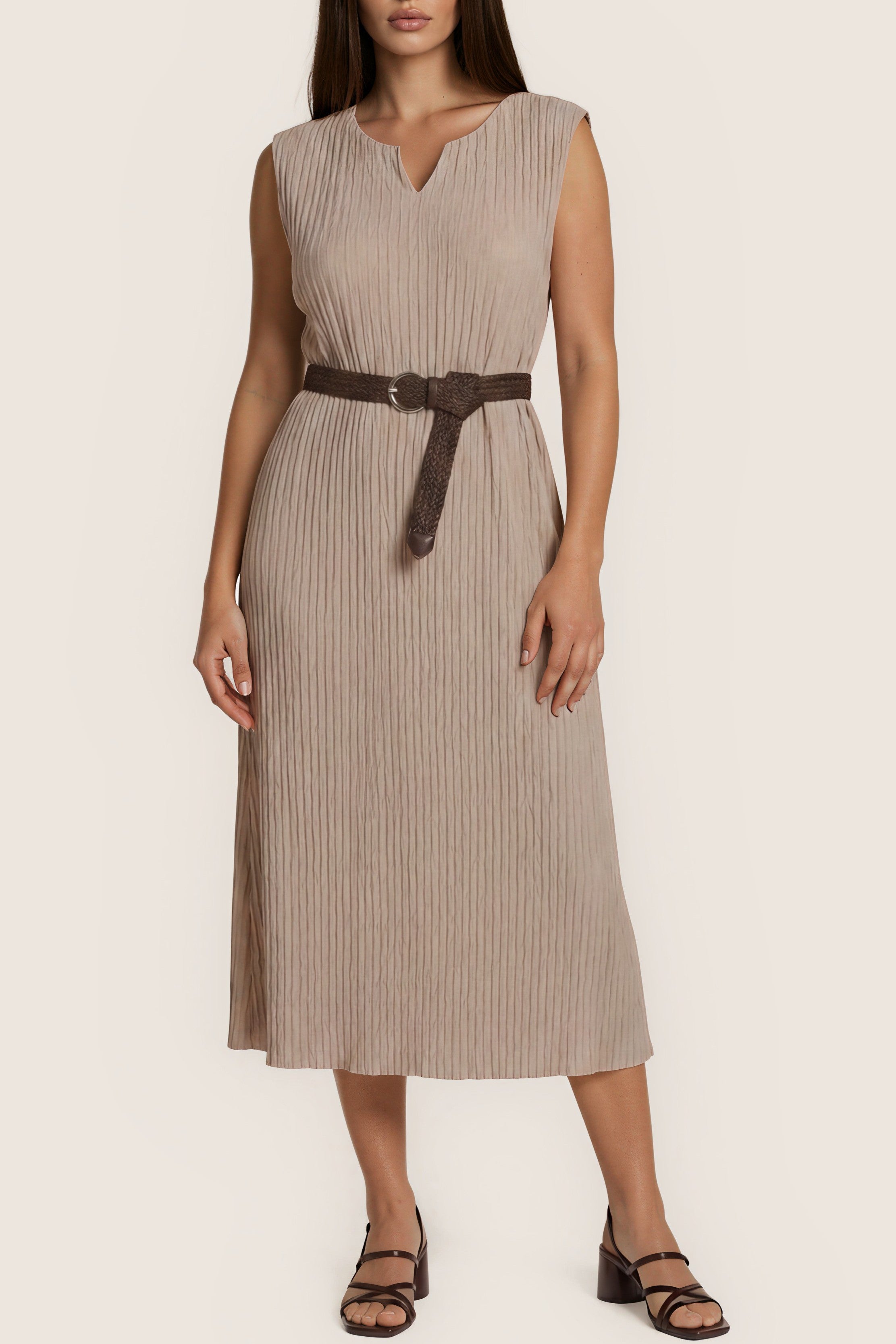 Plissiertes Midikleid mit Gürtel