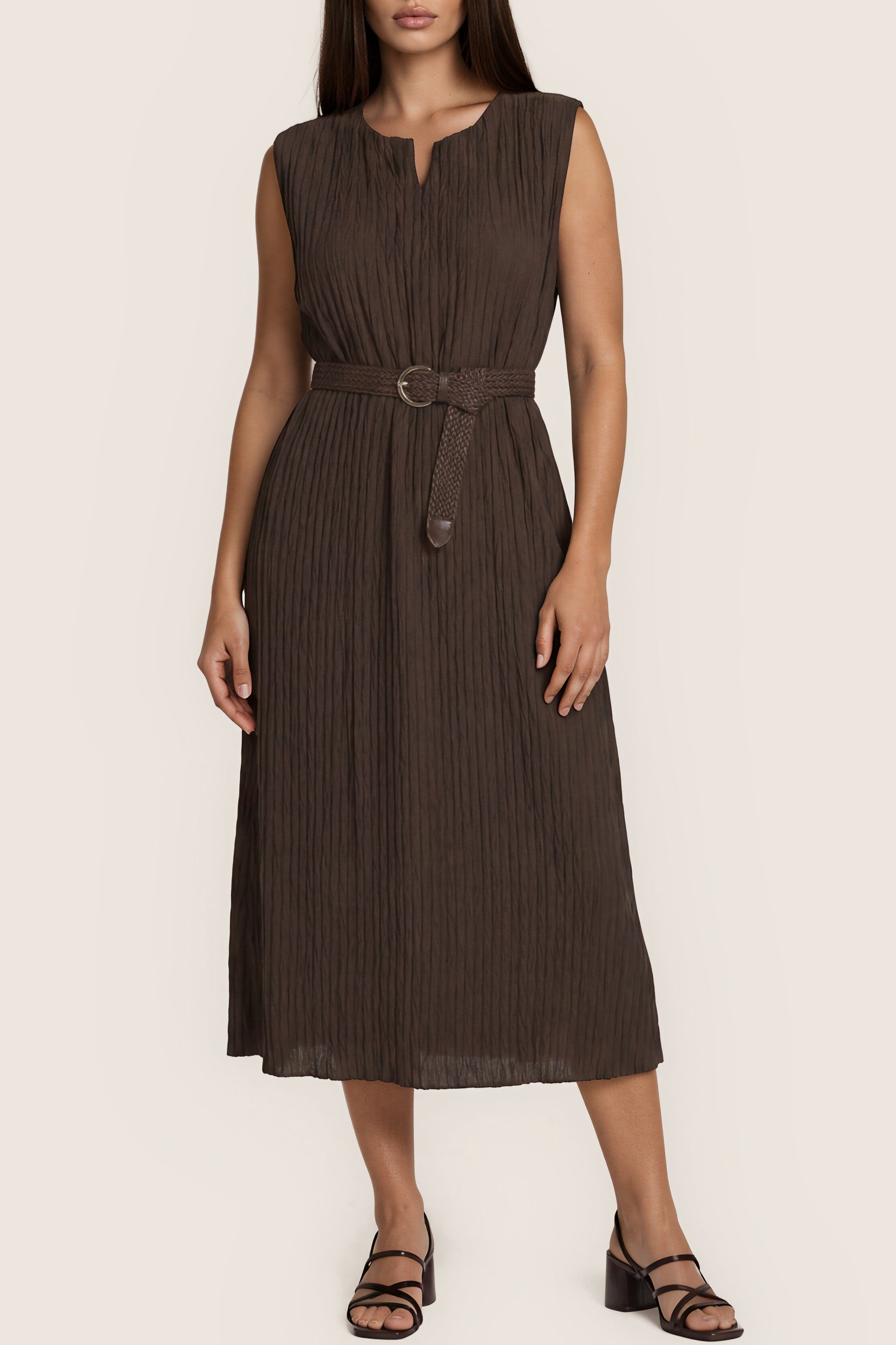 Plissiertes Midikleid mit Gürtel