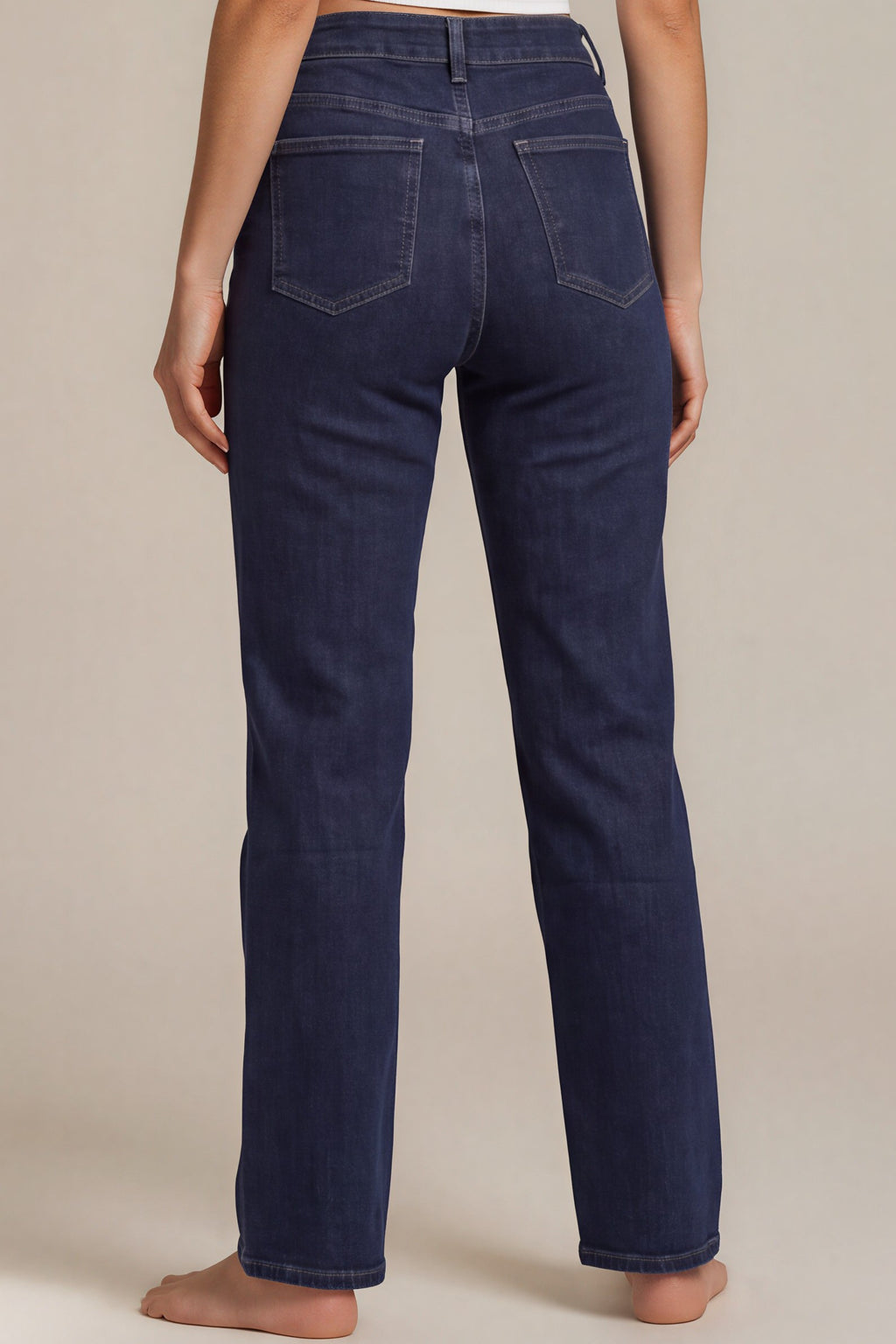 Straight-Leg Jeans mit Zierknöpfen