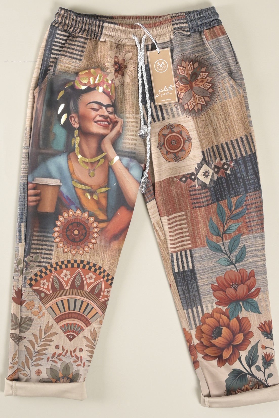 Print-Hose mit Frida-Motiv und Tunnelzug