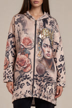 Long-Hoodie mit Frida-, Rosen- und Animal-Print