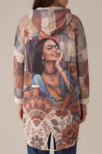 Long-Hoodie mit Frida- und Blumenprint