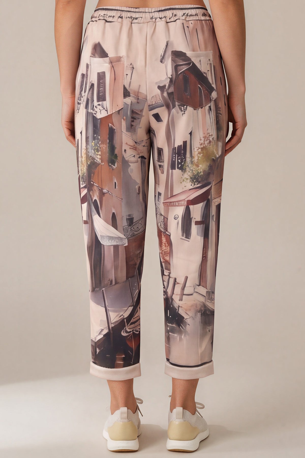 Print-Hose mit Italien-Motiv und Goldakzenten