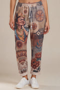 Print-Hose mit Frida-Motiv und Tunnelzug