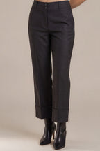 Weite Stoffhose mit Umschlag